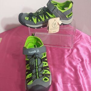 Kamik Wildcat Kids Youth SZ 3Y Charcoal / Lime Outdoor Camping Hiking Sandals